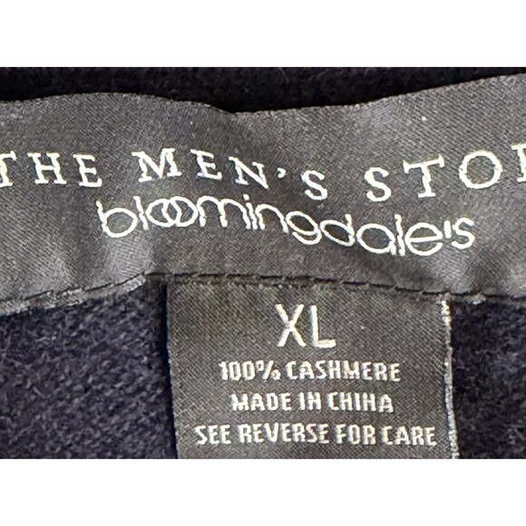 The Mens Store Bloomingdales 100% Cashmere Navy Blue V-Neck Sweater XL - Picture 3 of 7